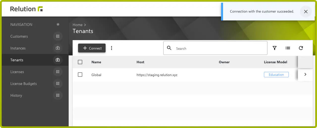 Organisation connectée avec succès dans la liste Tenants du serveur de licences Relution