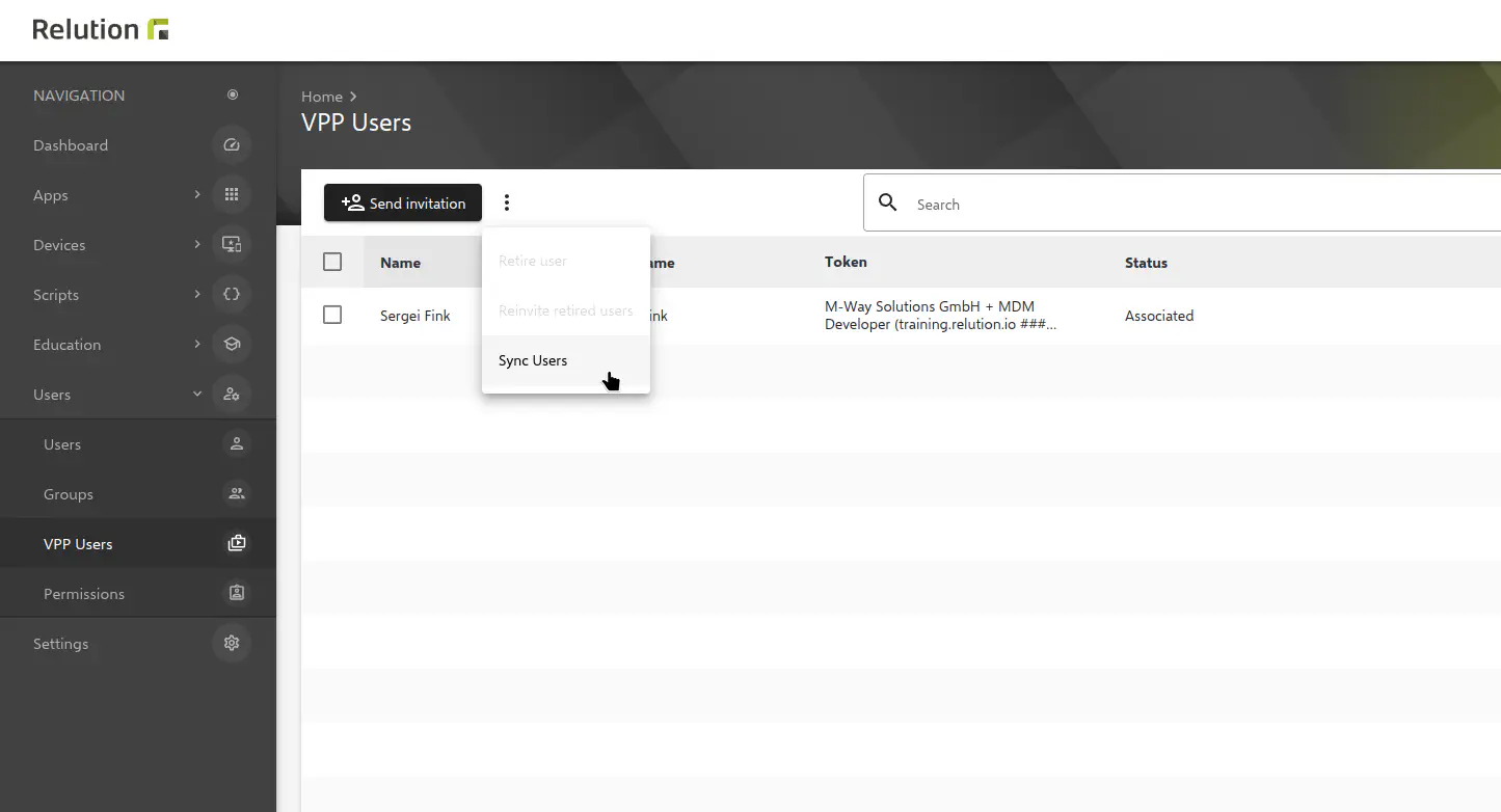 Relution VPP users synchronization button to update user assignment status