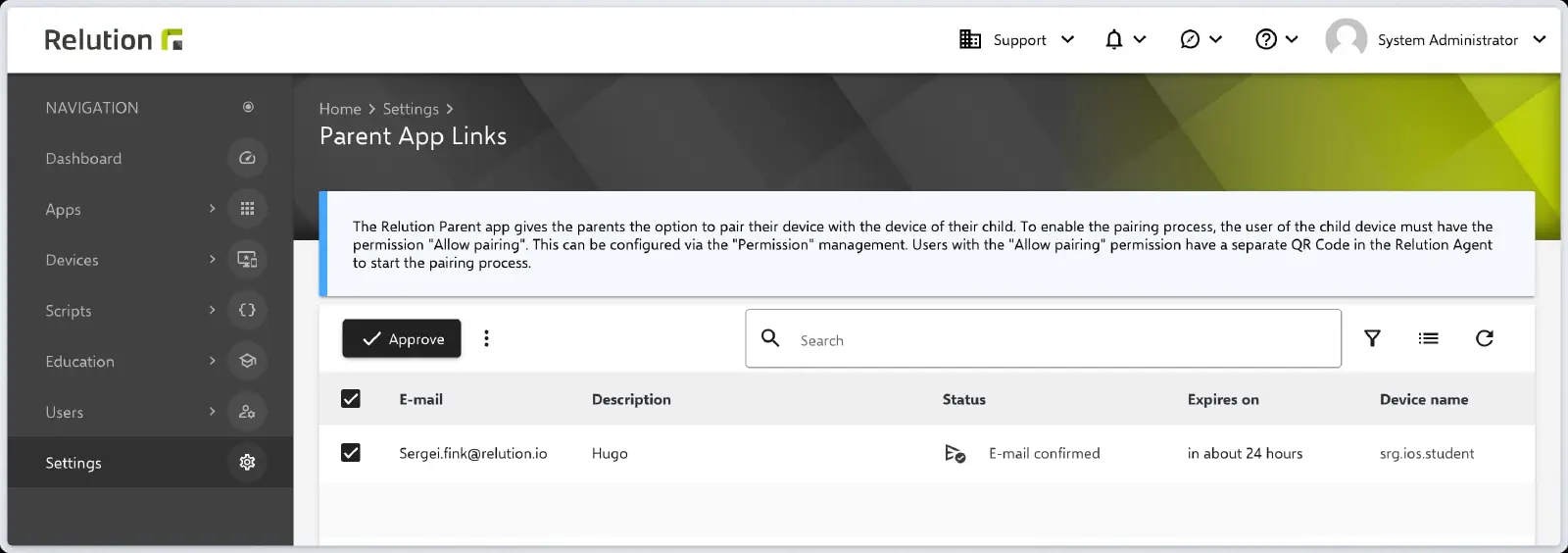 Relution Parent App Links list showing connected and pending pairing statuses